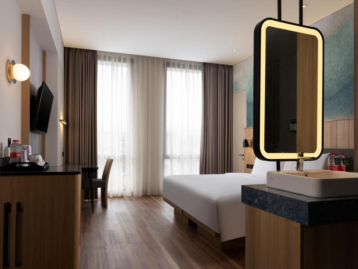 Hotel Santika Pasirkaliki Бандунг Экстерьер фото