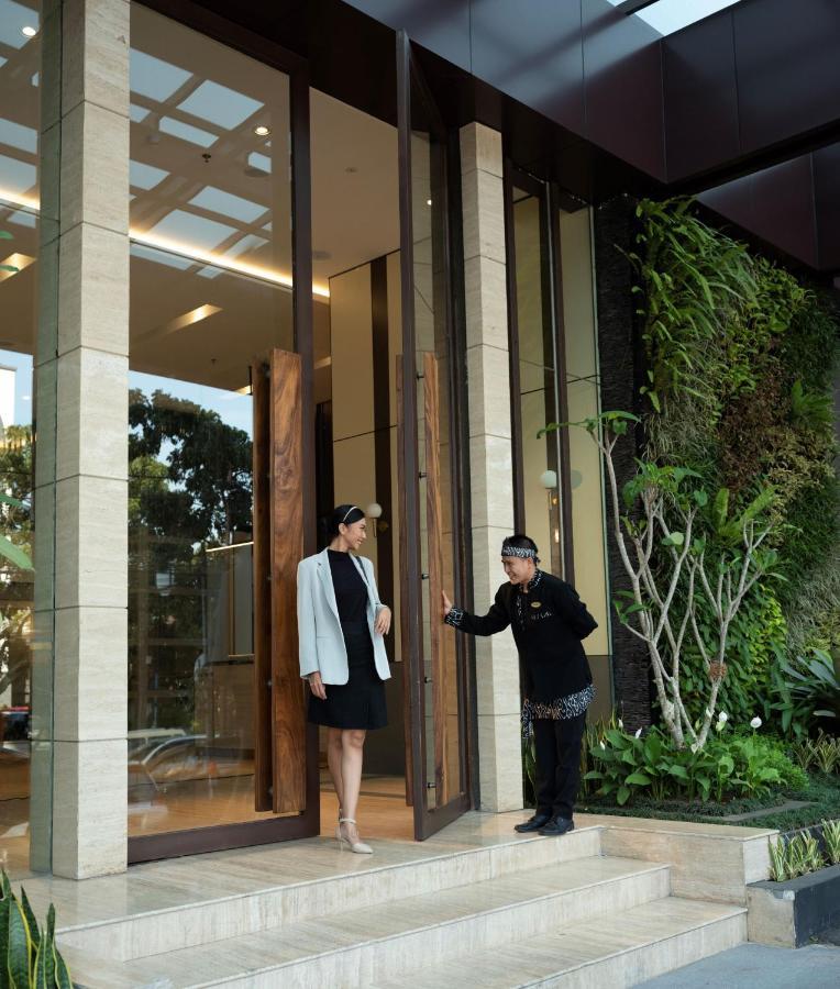 Hotel Santika Pasirkaliki Бандунг Экстерьер фото